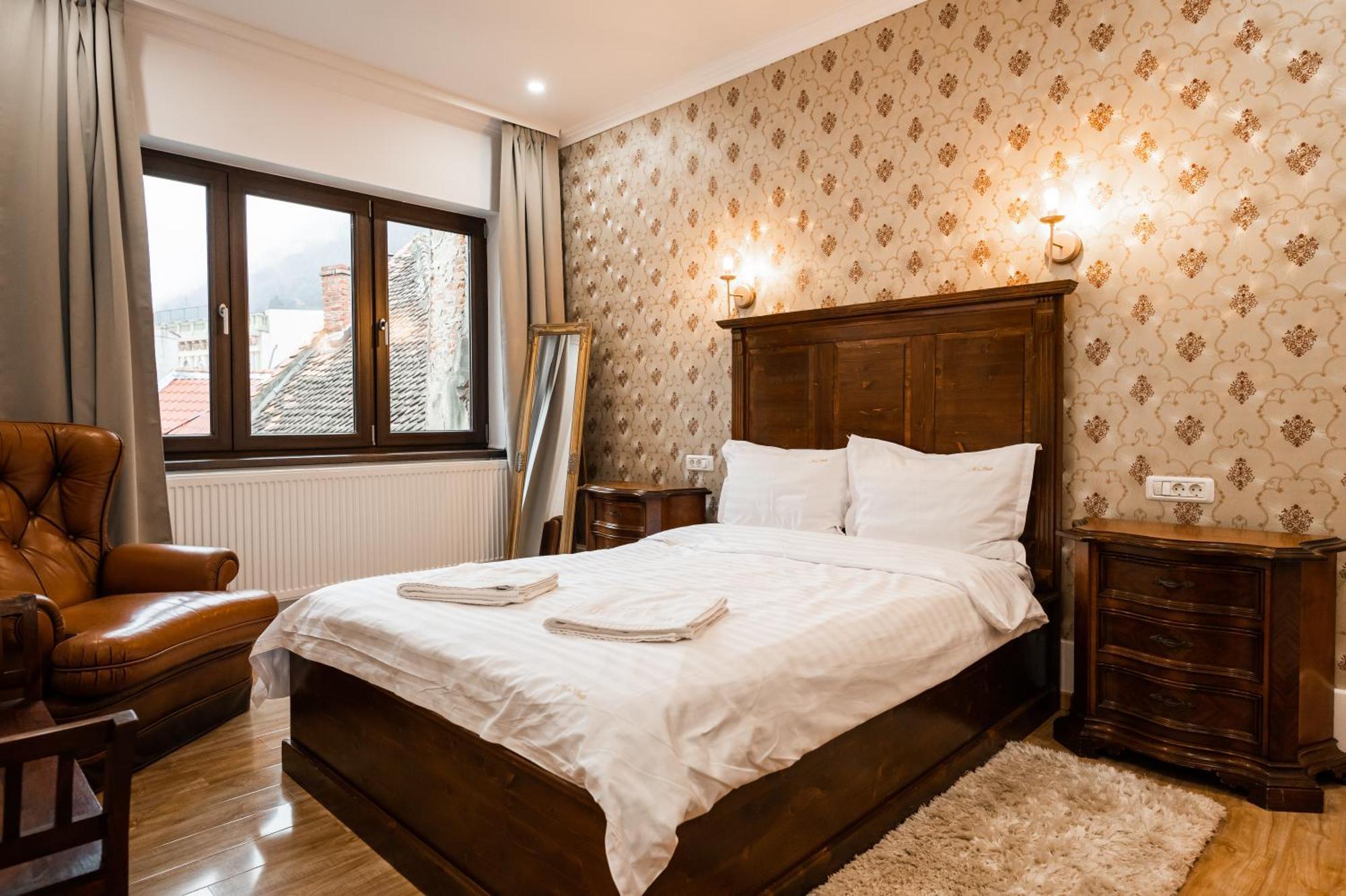 Apollonia Estate Old Town Big And Luxurious Apartment Brasov Exterior photo