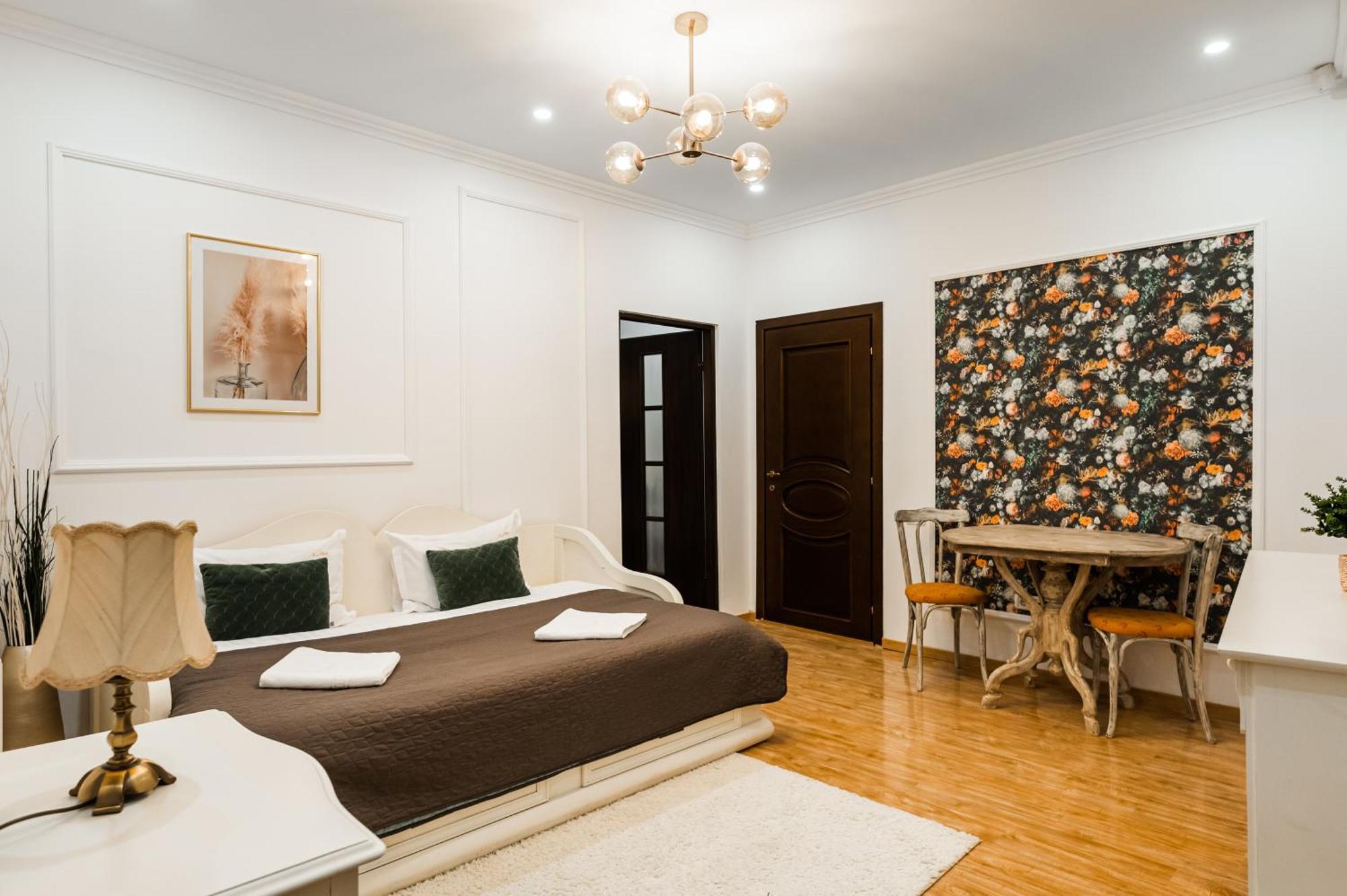 Apollonia Estate Old Town Big And Luxurious Apartment Brasov Exterior photo